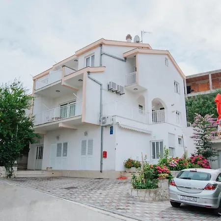 Apartment Mastrinka 11283a Trogir