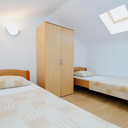 Apartment Mastrinka 11283a