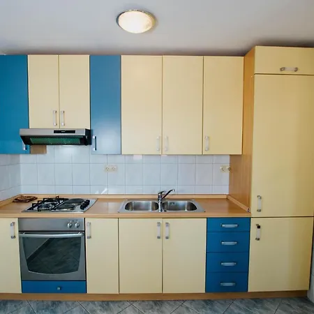 Apartment Mastrinka 11283a